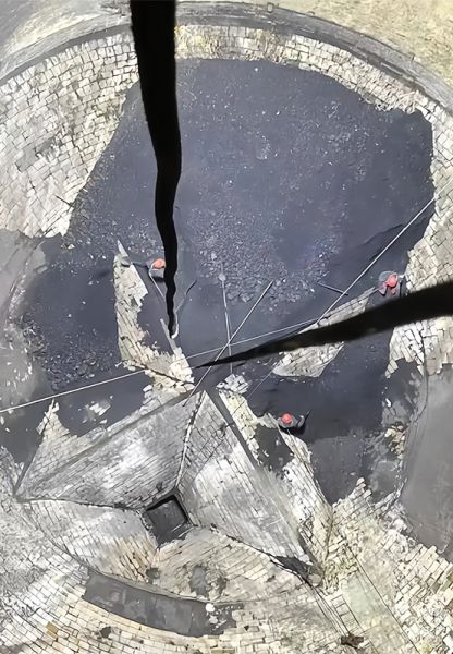 水泥庫清庫，清理鋼板倉
